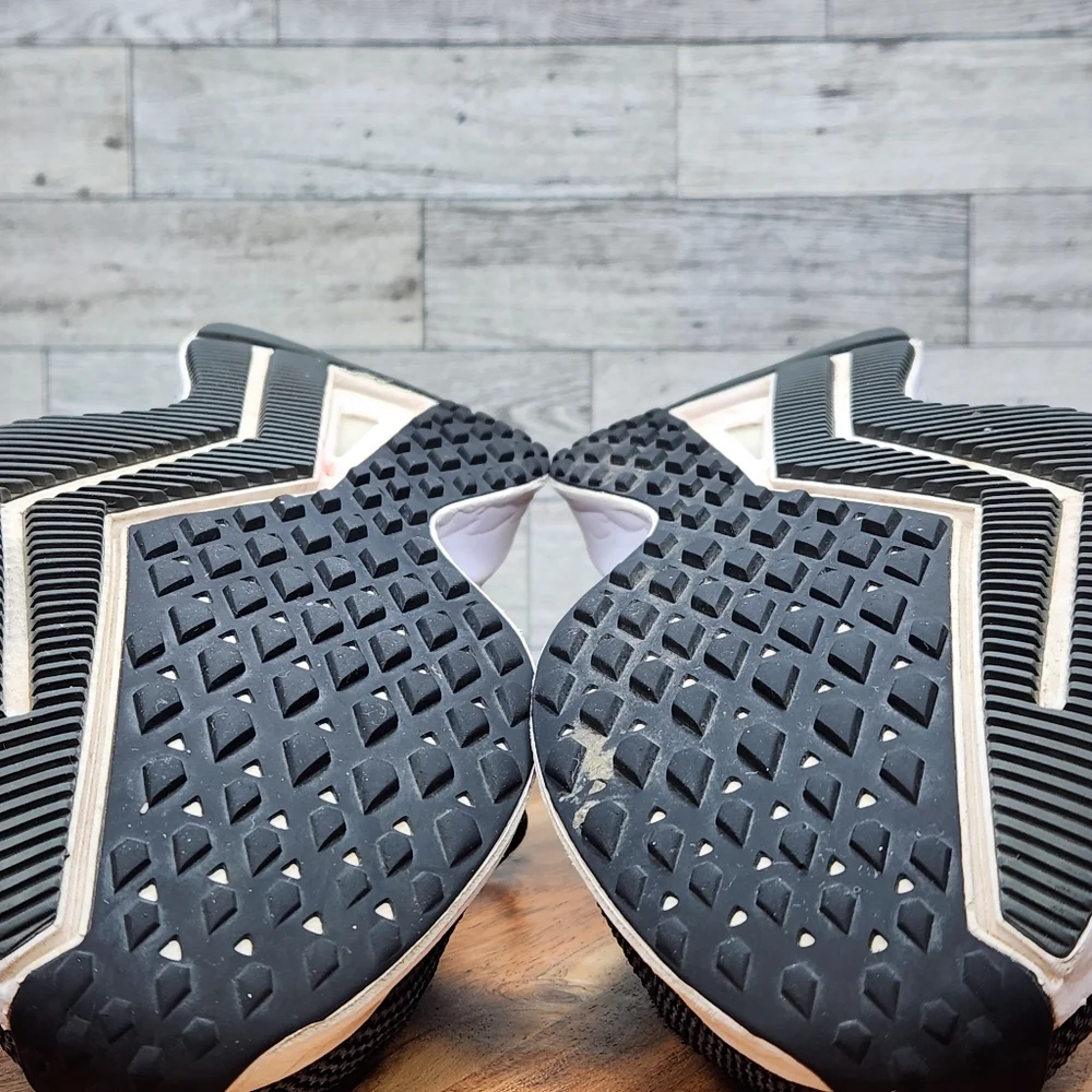 Nike Women's Size 8 Zoom Winflo 6 Shoes Black Running Sneakers BQ3192-003 - Picture 14 of 16